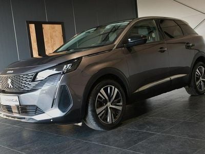Grafitowy (metalik, perła) Używany 2023 Peugeot 3008 SUV | 76 800 zł (Uczciwa cena)