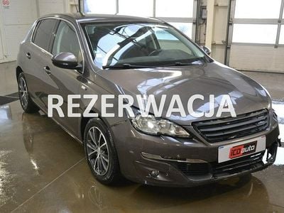 Używany Peugeot 308 Style 110 KM (80 kW) 2015 Szary Hatchback