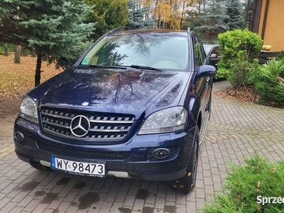 używany Mercedes ML320 W164CDI. Bardzo ładny.