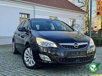 Czarny (metalik) Używany 2011 Opel Astra Kombi | 14 900 zł (Uczciwa cena)