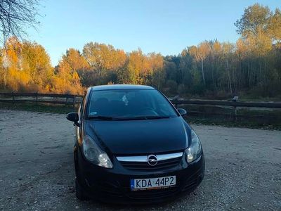 Czarny Używany 2010 Opel Corsa Hatchback | 13 900 zł (Uczciwa cena)