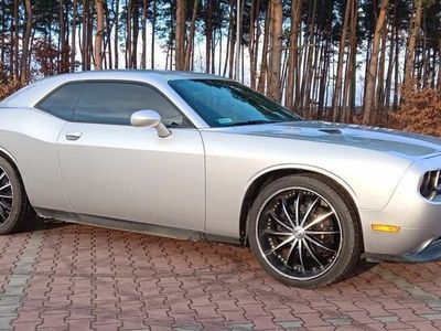 Używany Dodge Challenger 2011 Srebrny Coupe