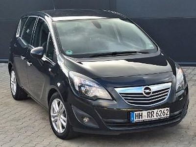 Czarny Używany 2013 Opel Meriva Minivan | 28 900 zł (Dość drogi)