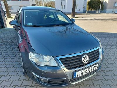 Używany VW Passat 122 KM (89 kW) 2009 Szary Sedan/Limuzyna