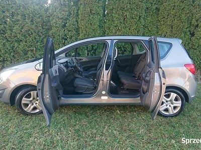 Używany 2010 Opel Meriva Minivan | 9880 zł (Dobra cena)
