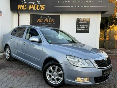 Niebieski (metalik) Używany 2010 Skoda Octavia Hatchback | 19 900 zł