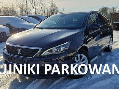 Niebieski Używany 2018 Peugeot 308 SW Style Kombi | 28 900 zł