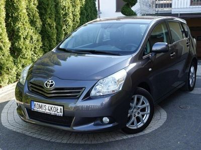 używany Toyota Verso 2dm 126KM 2010r. 183 000km