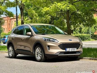 Złoty Używany 2020 Ford Kuga SUV | 69 000 zł (Uczciwa cena)