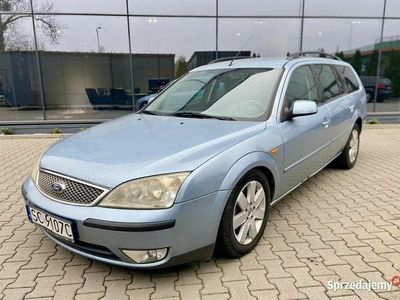 Niebieski Używany 2004 Ford Mondeo Ambiente Kombi | 2000 zł