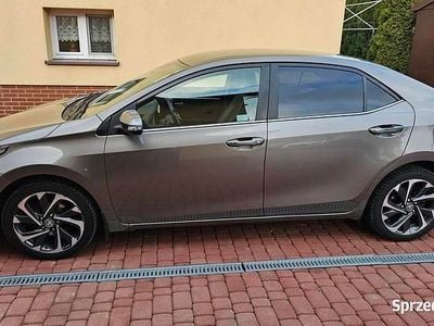 Szary Używany 2016 Toyota Corolla Sedan/Limuzyna | 48 500 zł (Dość drogi)