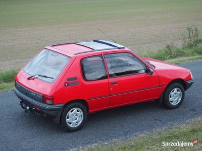 Peugeot 205