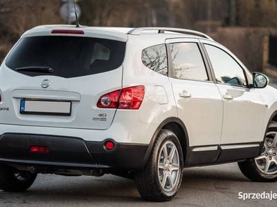 Używany Nissan Qashqai +2 Tekna 2008 Biały SUV