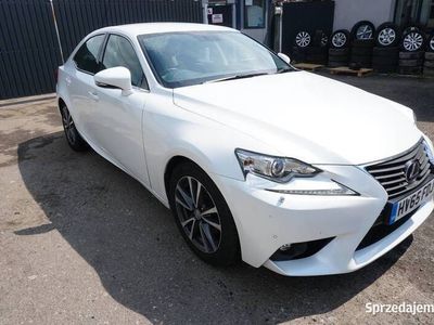 używany Lexus IS300h UK