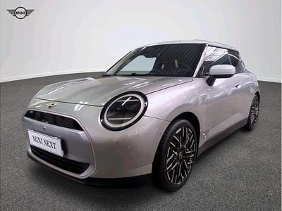 Melting silver iii metalizowany Używany 2024 Mini Cooper Hatchback | 131 900 zł (Uczciwa cena)