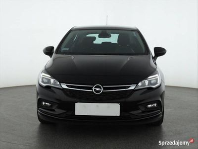 Czarny Używany 2016 Opel Astra Hatchback | 42 999 zł (Dość drogi)