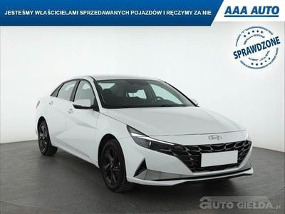 Używany Hyundai Elantra 2021 Biały Sedan/Limuzyna