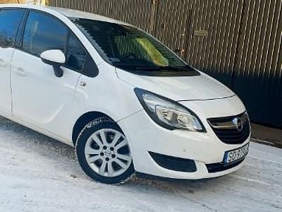 Biały Używany 2016 Opel Meriva Minivan | 19 700 zł (Uczciwa cena)
