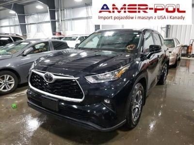 Używany Toyota Highlander XLE 295 KM (216 kW) 2020 Czarny SUV