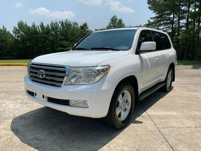 używany Toyota Land Cruiser 5.7dm 381KM 2011r. 314 800km