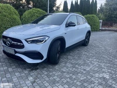 Mercedes GLA250