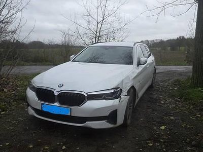 używany BMW 518 D Uszkodzony