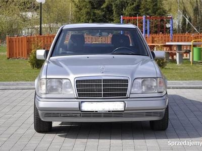 używany Mercedes E280 