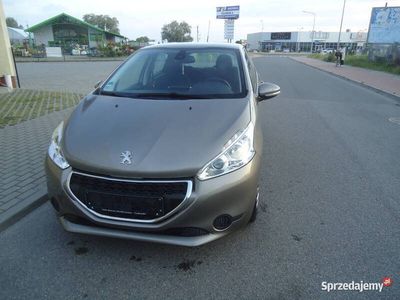 Używany Peugeot 208 2015 Hatchback