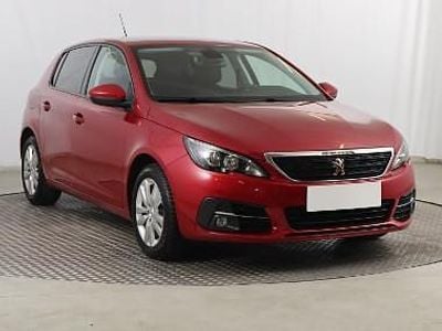 Używany Peugeot 308 110 KM (80 kW) 2019 Czerwony Hatchback