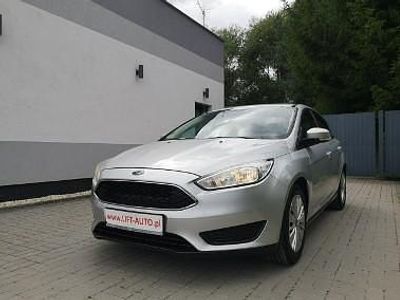 Używany Ford Focus 86 KM (63 kW) 2015 Srebrny (metalik) Hatchback