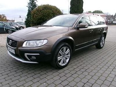 Używany Volvo XC70 Inscription 180 KM (132 kW) 2015 Brązowy Kombi