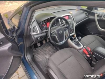 Używany 2011 Opel Astra | 9900 zł (Dość drogi)