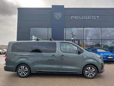 Używany Peugeot Traveller Business-Line 177 KM (130 kW) 2025 Zielony Minivan