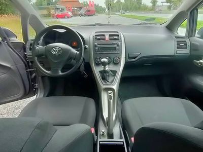 używany Toyota Auris 2.0 D4D 126km