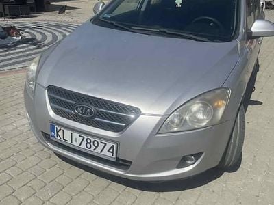 Używany Kia Ceed 2008 Szary Hatchback