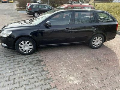 Używany Skoda Octavia 105 KM (77 kW) 2010 Czarny Kombi