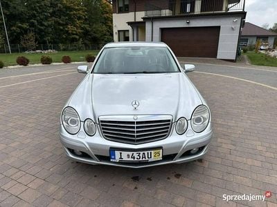 Srebrny Używany 2006 Mercedes E280 Sedan/Limuzyna | 25 800 zł