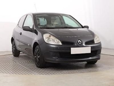 Używany Renault Clio III 75 KM (55 kW) 2005 Szary Hatchback