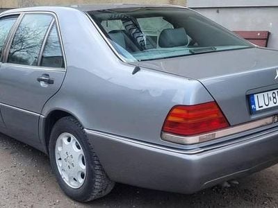 Używany Mercedes E300 1991 Szary Sedan/Limuzyna