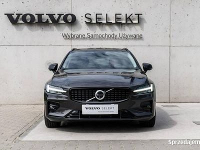 Używany Volvo V60 Plus 197 KM (144 kW) 2023 Czarny (metalik) Kombi