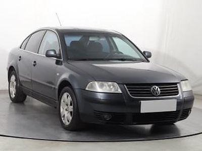 Używany VW Passat 131 KM (96 kW) 2003 Szary Sedan/Limuzyna