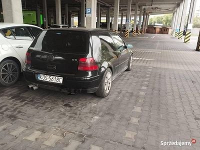Czarny Używany 2001 VW Golf IV Hatchback | 6900 zł