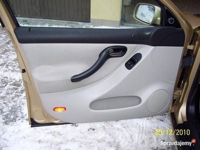 Używany Seat Toledo 1999 Złoty Sedan/Limuzyna