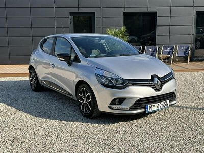 Srebrny (metalik) Używany 2020 Renault Clio V Zen Hatchback | 37 800 zł (Uczciwa cena)
