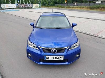 Lexus CT200h