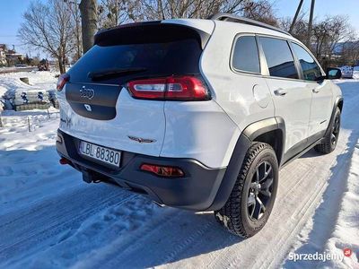 Używany 2017 Jeep Cherokee SUV | 64 900 zł (Uczciwa cena)