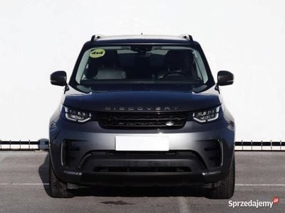 Land Rover Discovery 5