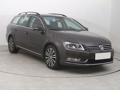 Brązowy Używany 2013 VW Passat Kombi | 38 499 zł (Uczciwa cena)