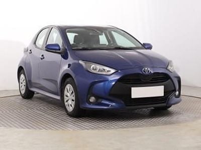 Niebieski Używany 2023 Toyota Yaris Hatchback | 61 999 zł (Uczciwa cena)