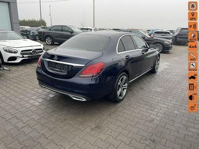 Niebieski ciemny (metalik) Używany 2020 Mercedes C300 Sedan/Limuzyna | 64 900 zł
